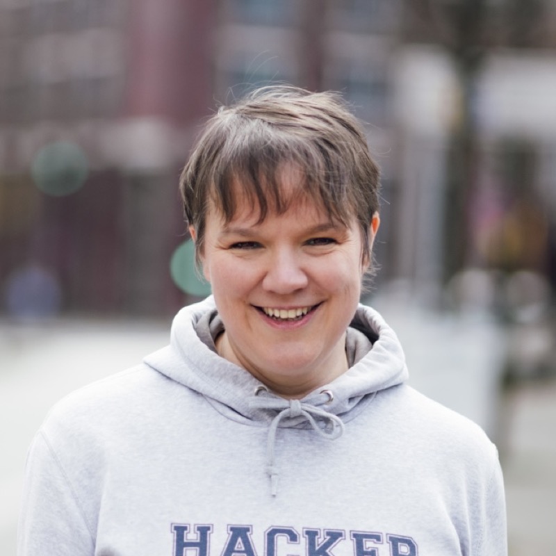Dr. Julia Freudenberg